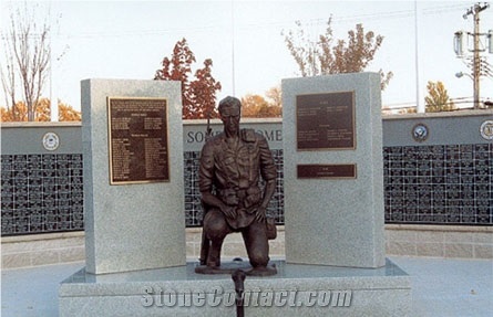White Granite Clintonville Veterans Memorial