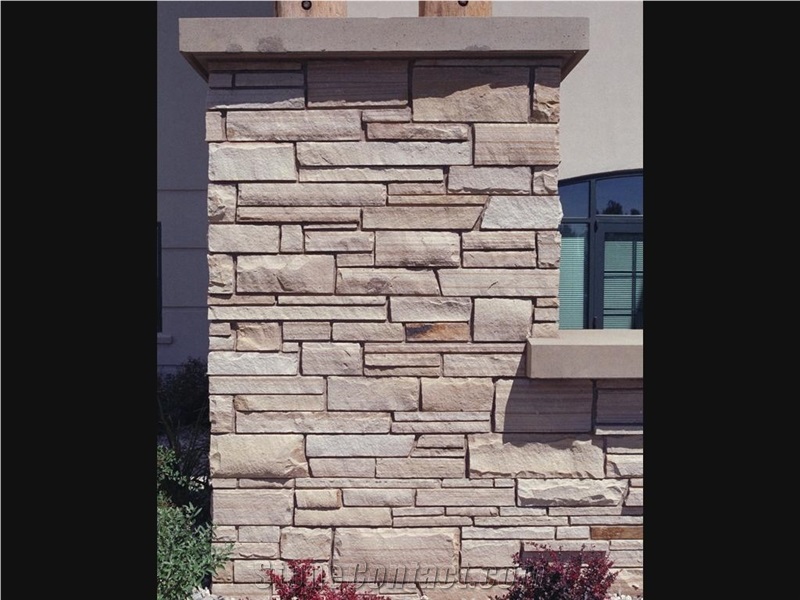 Colorado Buff Sandstone Split-Face Wall