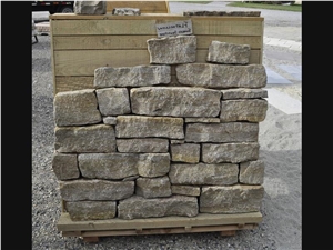 Flatwillow Sandstone Split-Face Wall Stone