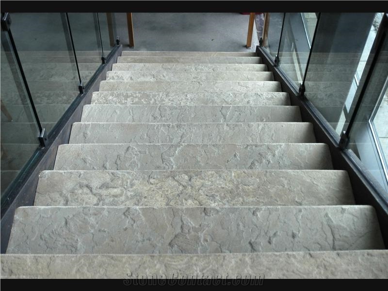 Frontier Sandstone Stair Treads