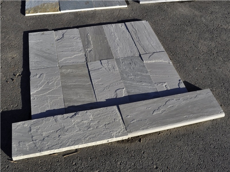 Oslo Gray Sandstone Sawn Patio Pattern