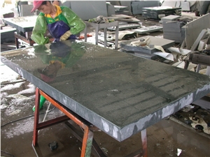 Green Sesame Granite Tilesm Polsihed High Glossy Machine Cutting Slabs, China Green Granite Sesame Floor Paving Pattern