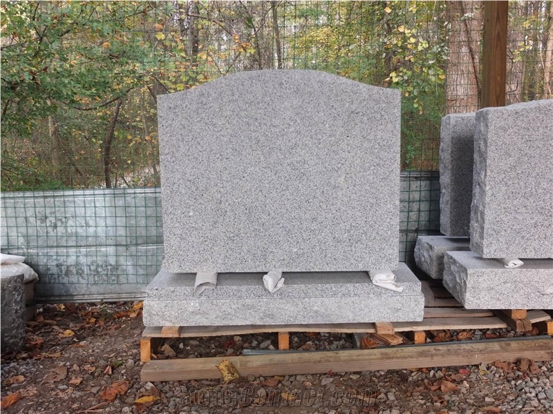 Gray Granite Monument - Northern American Style