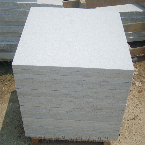 Bush Hammered Surface Pearl White Granite Tiles & Slabs