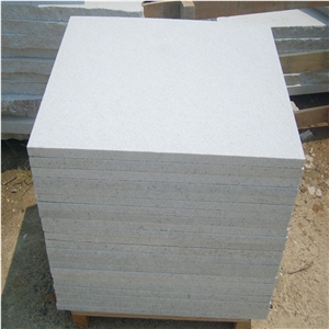 Bush Hammered Surface Pearl White Granite Tiles & Slabs