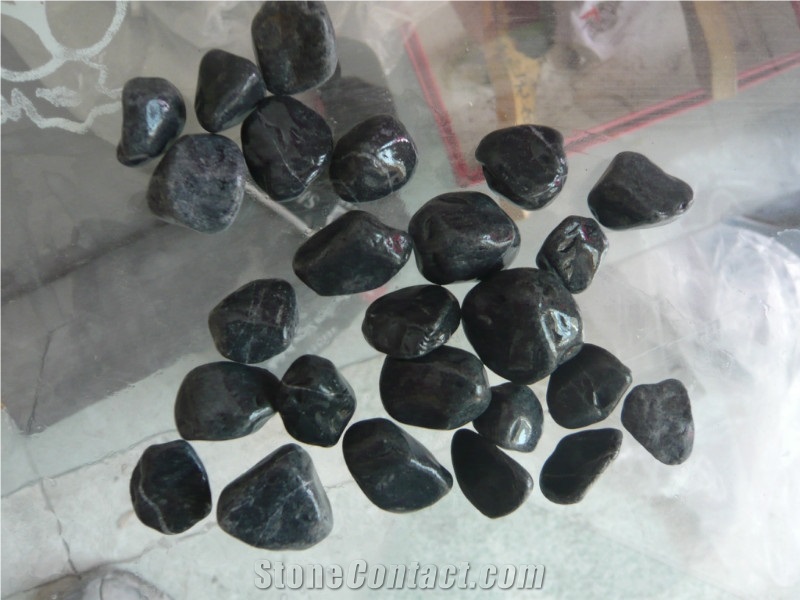 Machine Made Black Pebble Stone