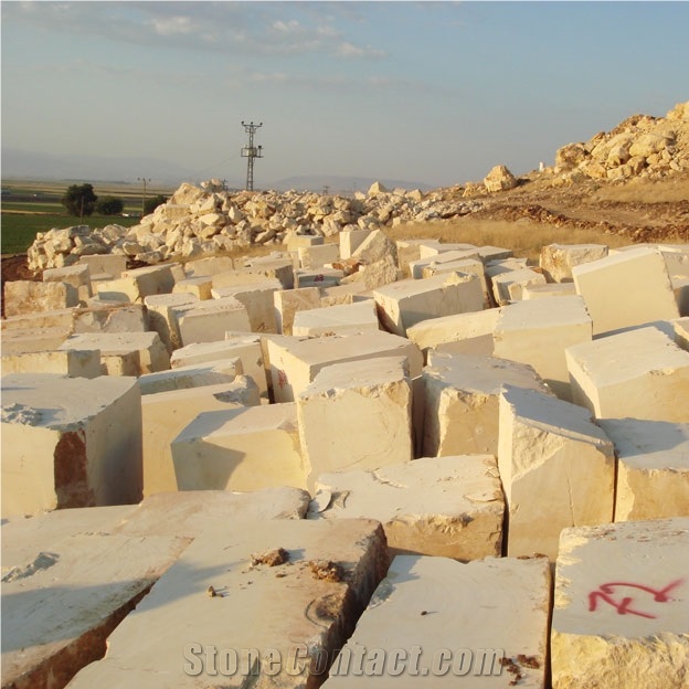 Giallo Autunno Limestone Blocks