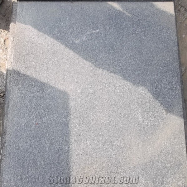 Flamed G654 Granite Tiles for Wall and Floor, China Black Granite