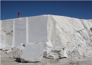 New Han White Marble Slabs with Cross Veins,Yunnan White Marble