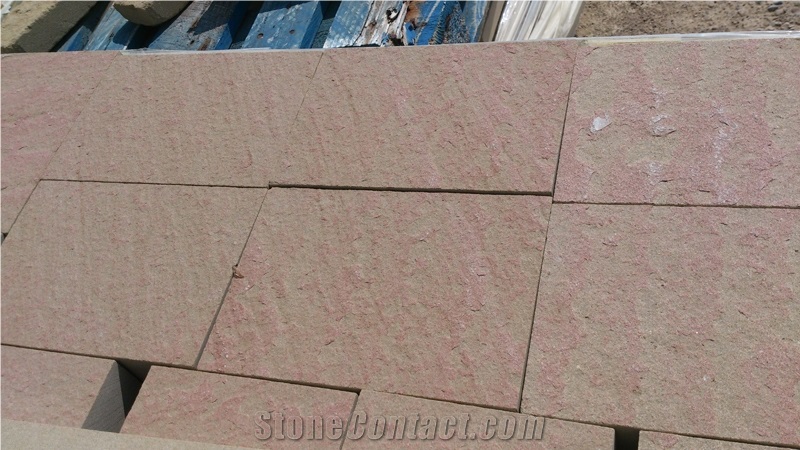 Beige Pirineo Sandstone Cobble Stone