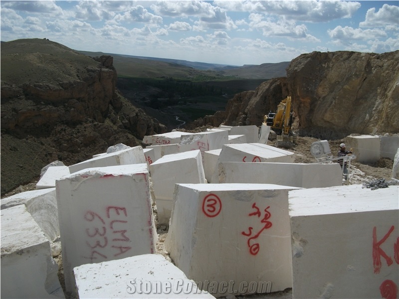 Light Mocha Limestone (Saban Lime) Blocks, Turkey Beige Limestone