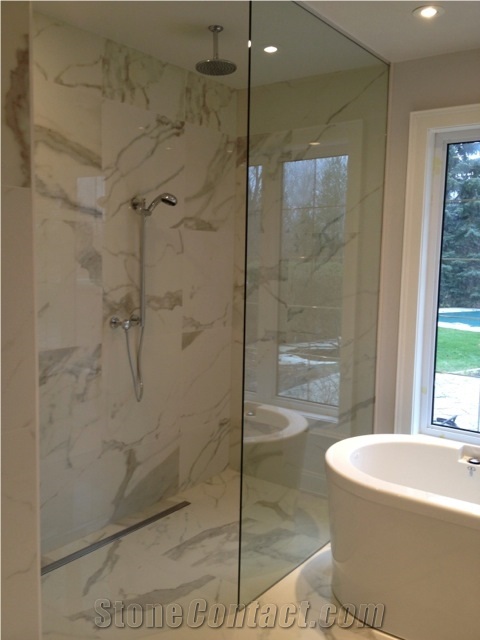 Calacatta Gold Marble Master Bathroom Design