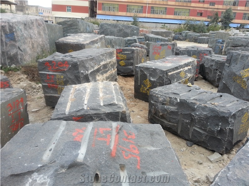 Premium Black Granite Blocks, India Black Granite