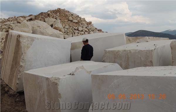 Crema Tyana Marble Blocks, Turkey Beige Marble
