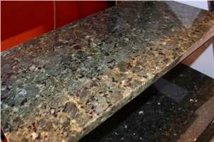 Verde Butterfly Granite, Threshold Top & Square Bottom Edge for Countertops, Worktops & Bar Tops