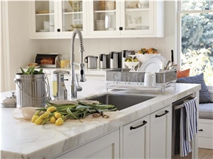 White Marble Countertops for Cool Kitchen