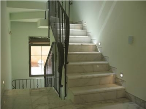 Calacatta Gold Marble Stairs