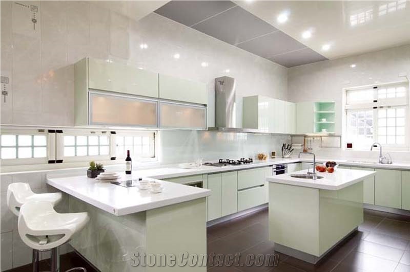 Solid Surface Kitchen Countertops