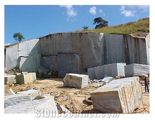 Peppermint Granite Blocks, Brazil Green Granite