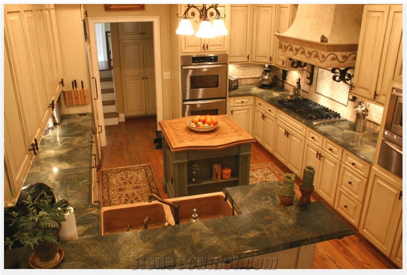 Verde Fantastico Quartzite Kitchen Countertop