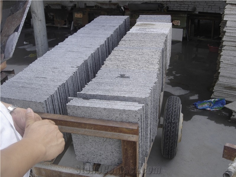 Flamed G603 Granite Tiles for Outside (Good Price), China Grey Granite