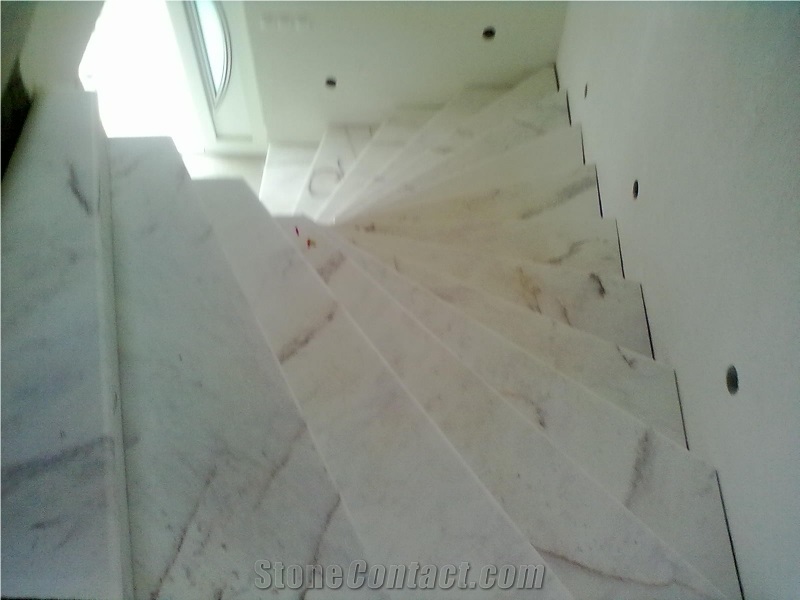 Vencac Beli White Marble Stairs Installation Project