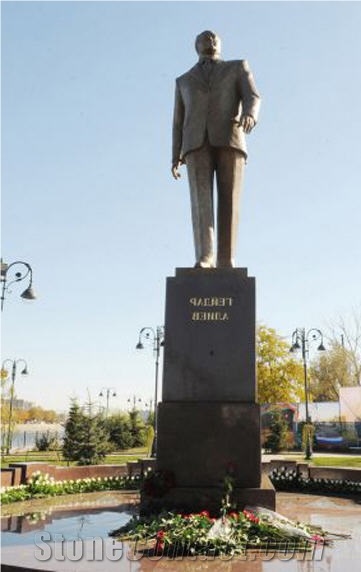 Heyder Eliyev Sculpture and Bust, Black Marble Sculptures