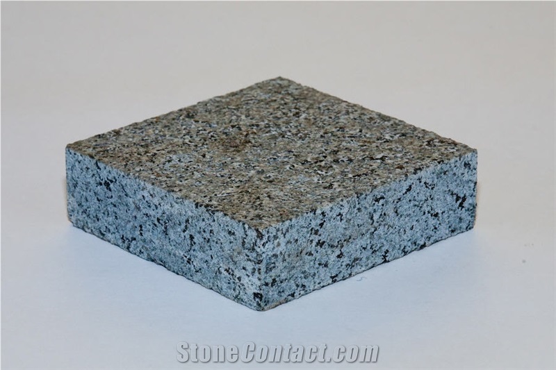 G654 Granite Padang Dark Tiles