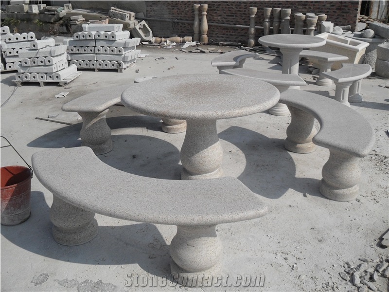 Competitive Price Granite Table with Beaches, Yellow Granite Tables