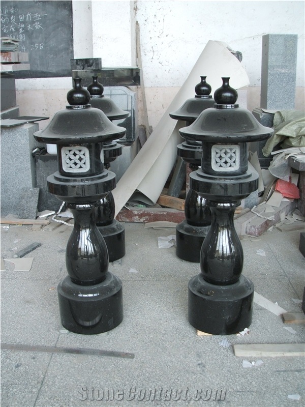 High Polished Black Granite Stone Lantern