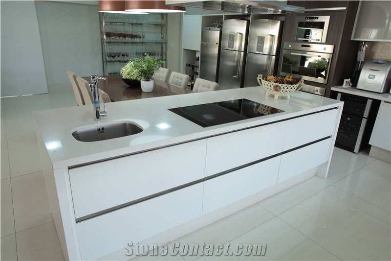 Kitchen Countertop Made in Silestone