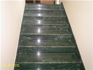 Serpentino Verde Giada Marble Stairs