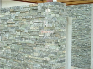 Springbrook Mica Natural Feature Stone Panels & Loose Ledgestone