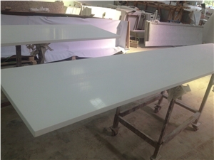 Super White Quartz Furniture Top