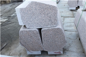G367 Red Granite Sitting Shaped Benches