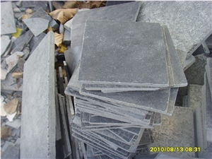 China Blue Stone Tiles Honed and Tumbled