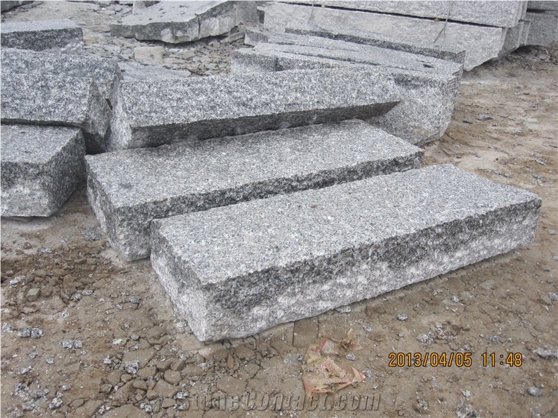 G341 Granite Block Steps Natural Split