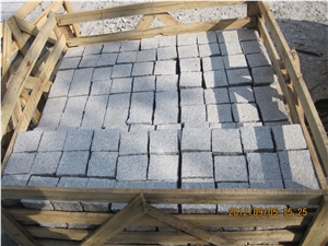 G341 Granite Bush Hammered Cubes 10x10x8 cm