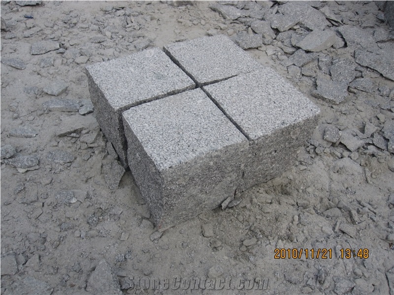 G341 Granite Bush Hammered Cubes