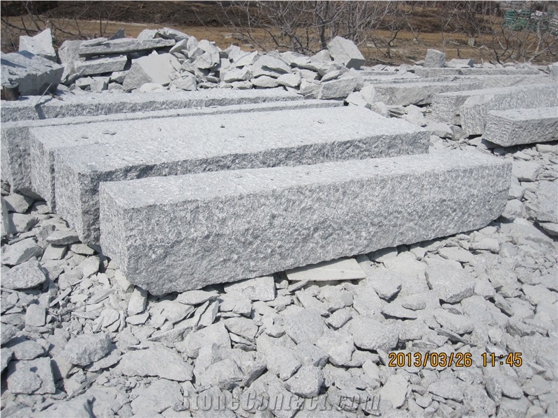 G341 Granite Finland Kerbs V-Stone Natural Quality