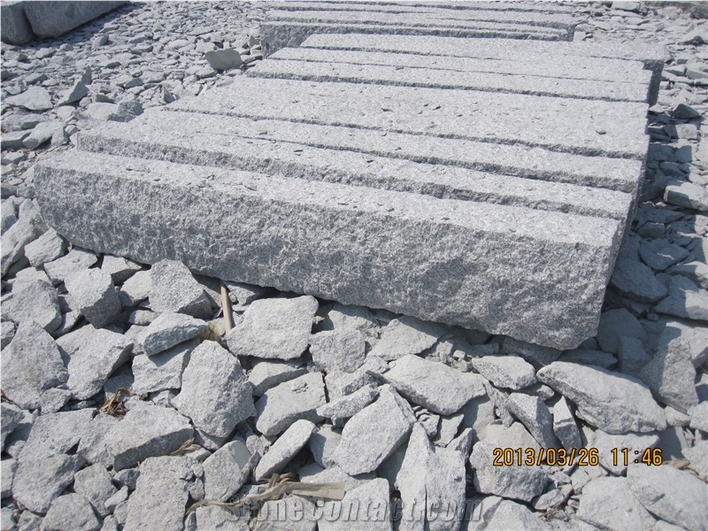 G341 Granite Kerbstone V-Stone Natural Quality