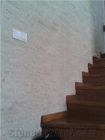 Visocani Unito Limestone Split Thin Wall Veneer