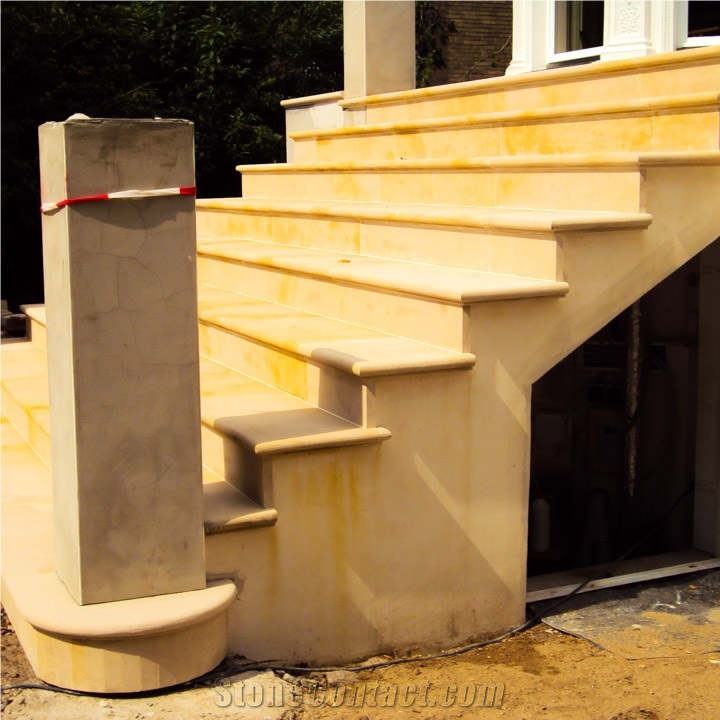Arenisca Dorada Pinares Sandstone Sawn Stairs