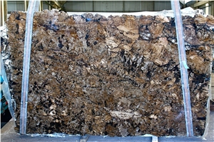 Luxury Brown Granite Polished Slabs