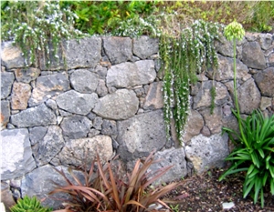 Auckland Basalt, Basalt Blue Stone Dry Stack Wall