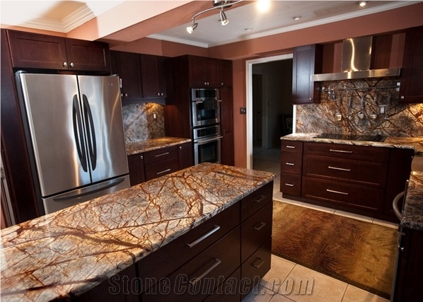 Amarelo Alpendurada Granite kitchen countertop