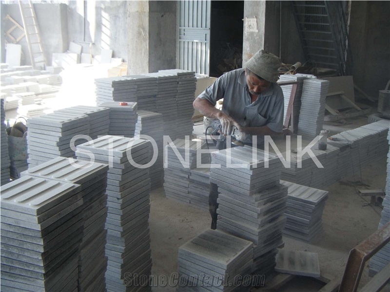 Chinese Pink Granite Blind Paving Stone