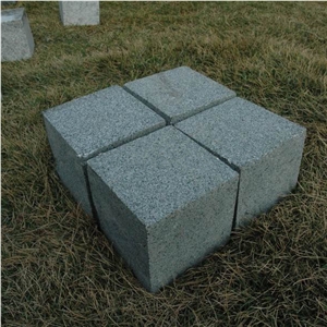 Dark Grey Granite Cube Stone, Paving Stone, Flamed Surface and 2 - 3 Granite Density (G / M ) Stone Pavers