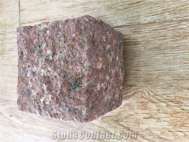 Binh Dinh Red Granite Cubes Stone