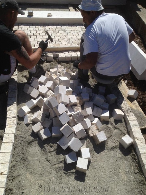 Fior Di Crema Limestone Pavements, Cobble Stones, Beige Limestone Cube Stone & Pavers Croatia